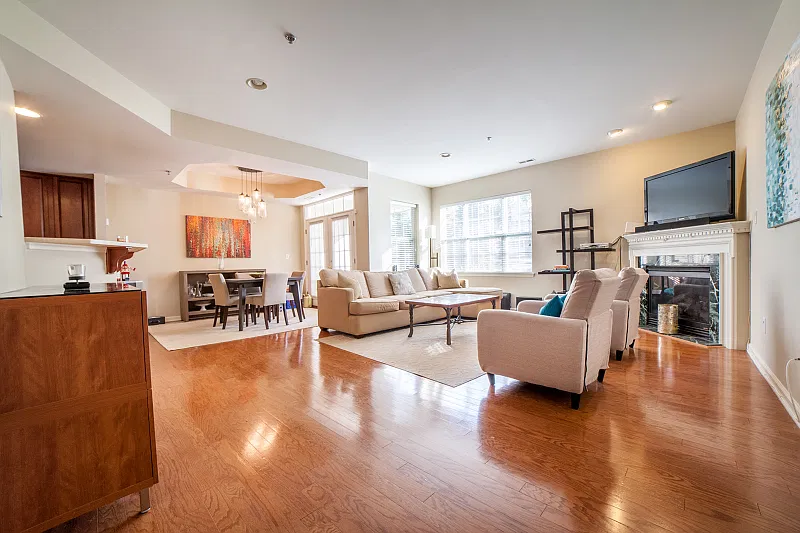 2 bed, 2.5 bath, $3,850 — Photo 2