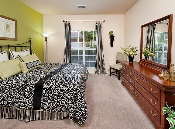 4th image of 600 Ivy Meadow Ln APT 2G