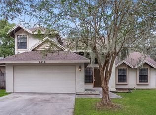 2416 Kenwick Dr, Valrico, FL 33596