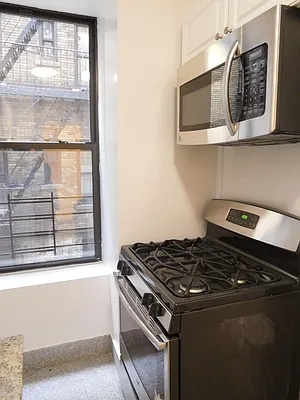 Rented by BRICK & GALO REALTY CORP | media 25