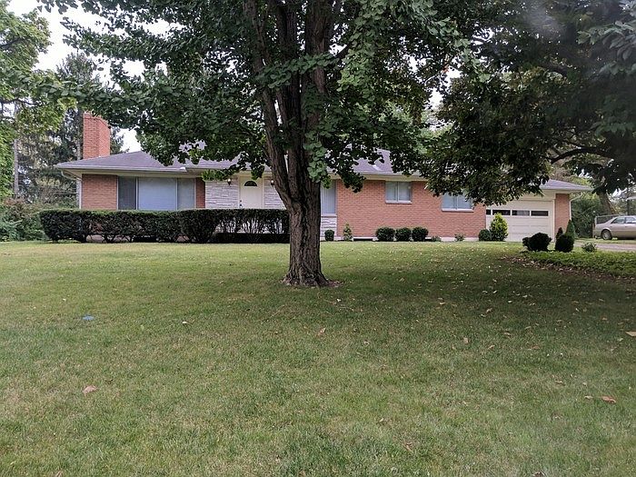 1st image of 86 W Floyd Ave