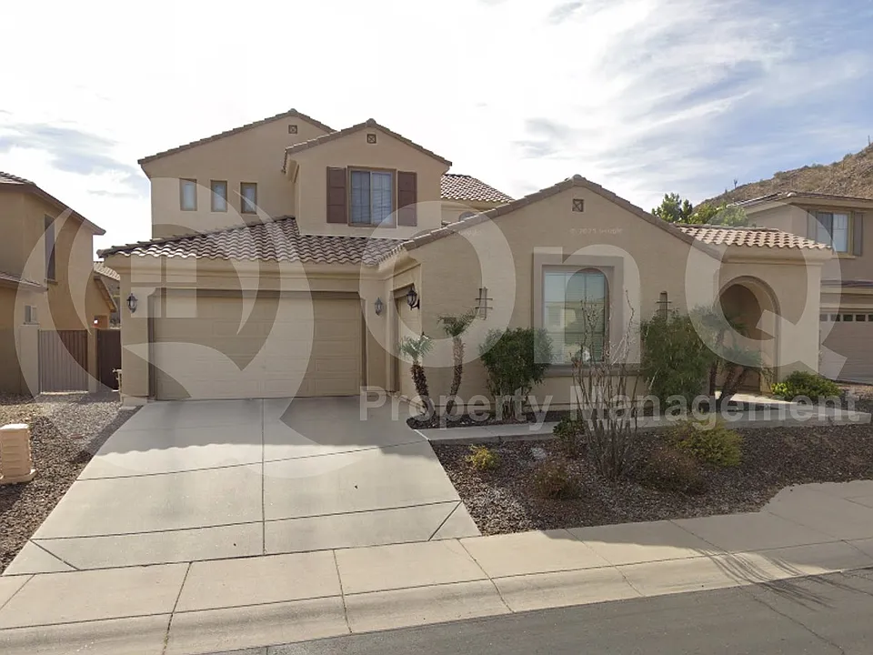 6921 W Dale Ln