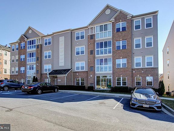 3rd image of 8470 Ice Crystal Dr Unit D