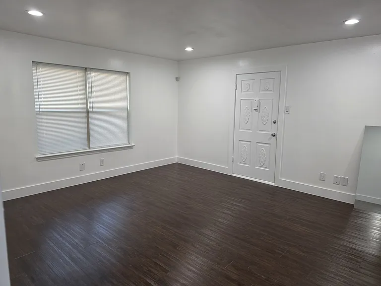 7937 Royal Ln #124 — Photo 4