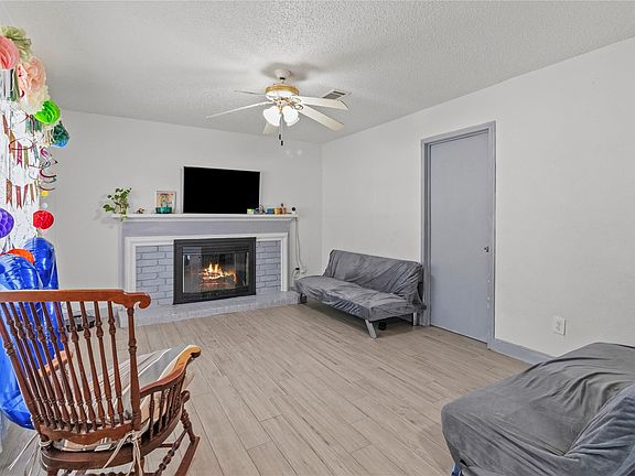 3rd image of 13423 Bridgewalk Ln