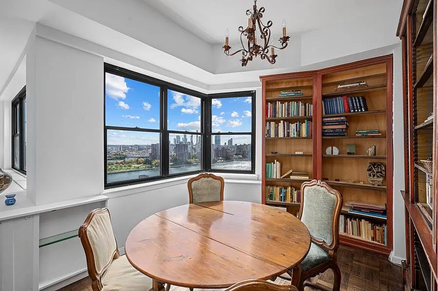 2nd image of 505 E 79th St APT 20F