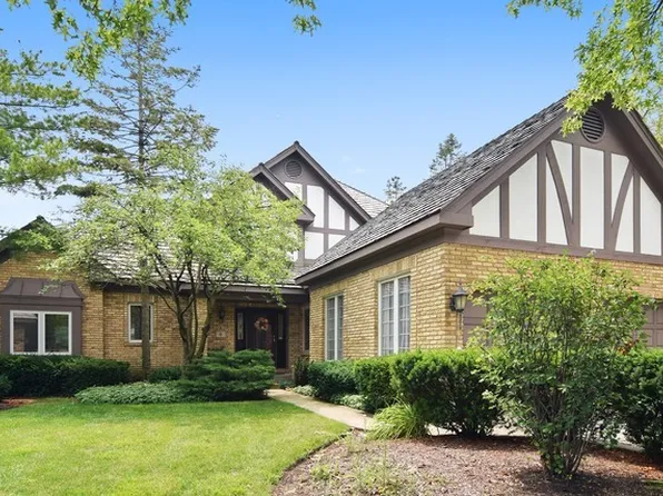 9 Bristol Ct, Burr Ridge, IL 60527