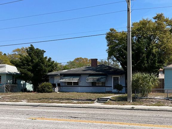 2nd image of 2346 4th St S