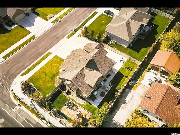 3rd image of 1314 W Marwood Ln
