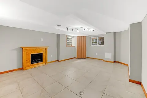 2 bed, 1450 sqft, $1,600 — Photo 3
