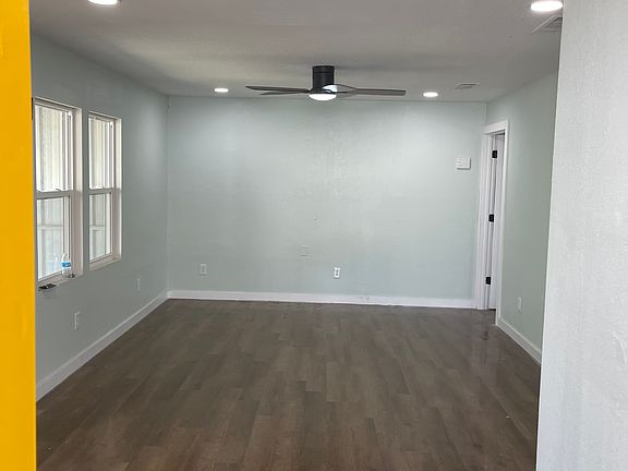 2nd image of 2400 W 9th St