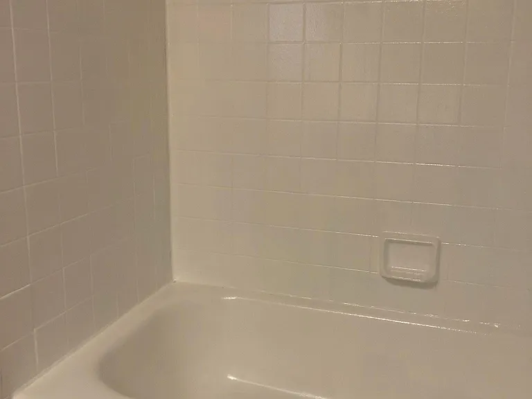 2508 SW 35th Pl #B8 — Photo 5