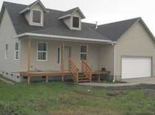 594 NW 9th St, Warrenton, OR 97146