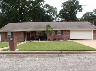 202 Alicia Dawn Dr, Longview, TX 75605