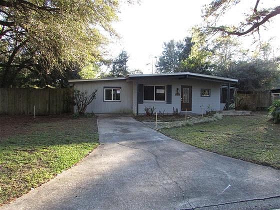 1st image of 2823 NE 10th Dr