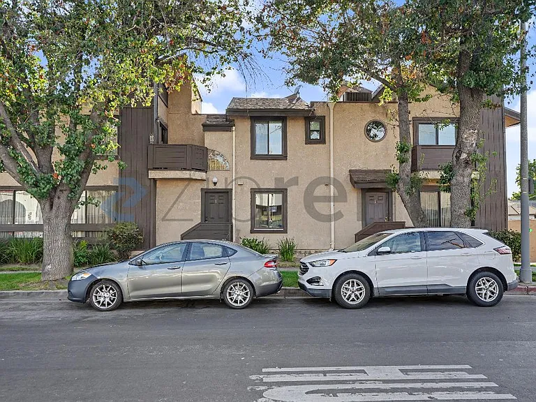 6801 Mammoth Ave #17 — Photo 15