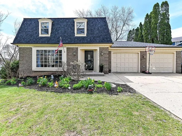 12315 West Christine DRIVE, Wauwatosa, WI 53226