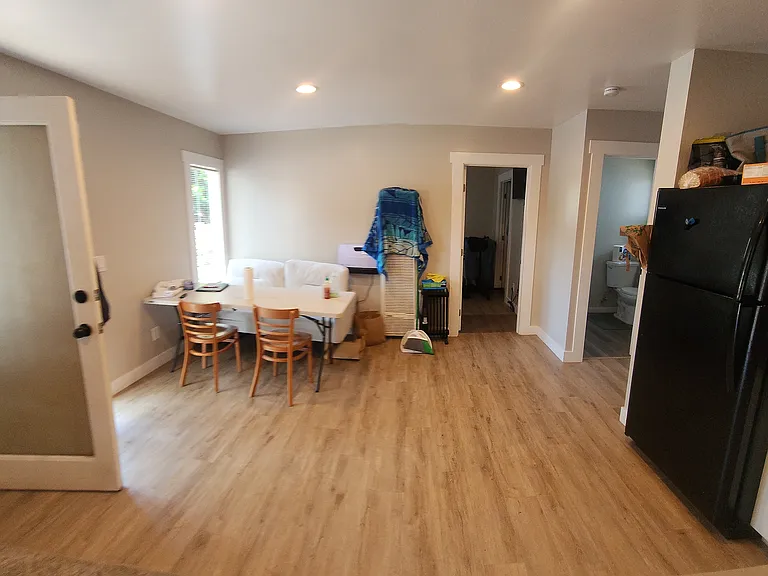 550 Foothill Blvd — Photo 22
