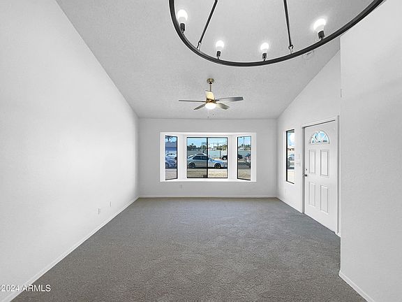 3rd image of 3050 W MISSOURI Avenue
