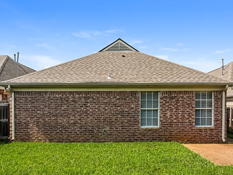 7851 Fallstone Rd — Photo 16
