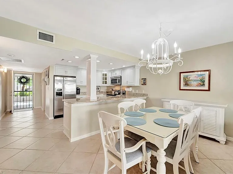 6131 Pelican Bay Blvd #7 — Photo 7