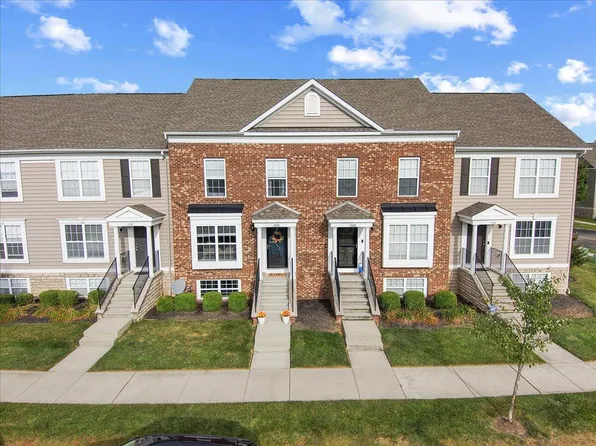 5330 Rustic Falls Dr, Dublin, OH 43016