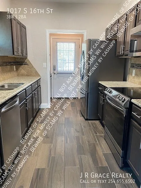 1017 S 16th St - 1017 S 16th St — Photo 3