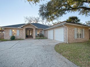 42 Pryor Rd SE, Fort Walton Beach, FL 32548