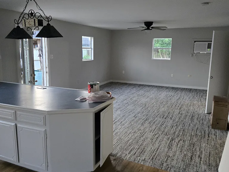 6209 S Acres Dr #1 — Photo 2