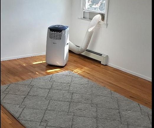 5th image of 126 Clunie Ave Floor 2