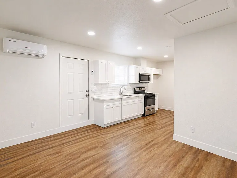 10637 Sagittarius Dr — Photo 6