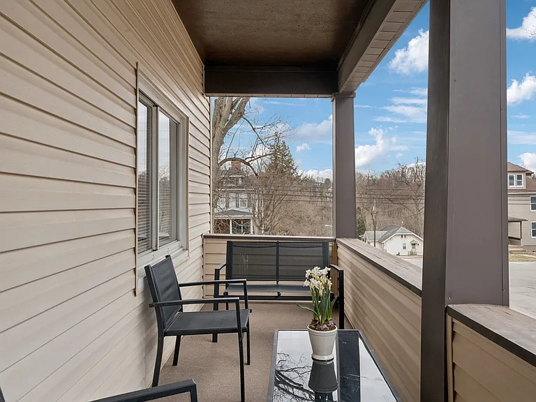 6 Webster Ave — Photo 15