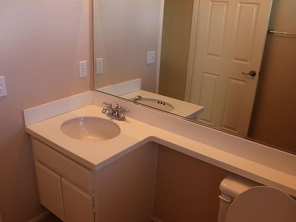 4th image of 13688 Boulder Ln