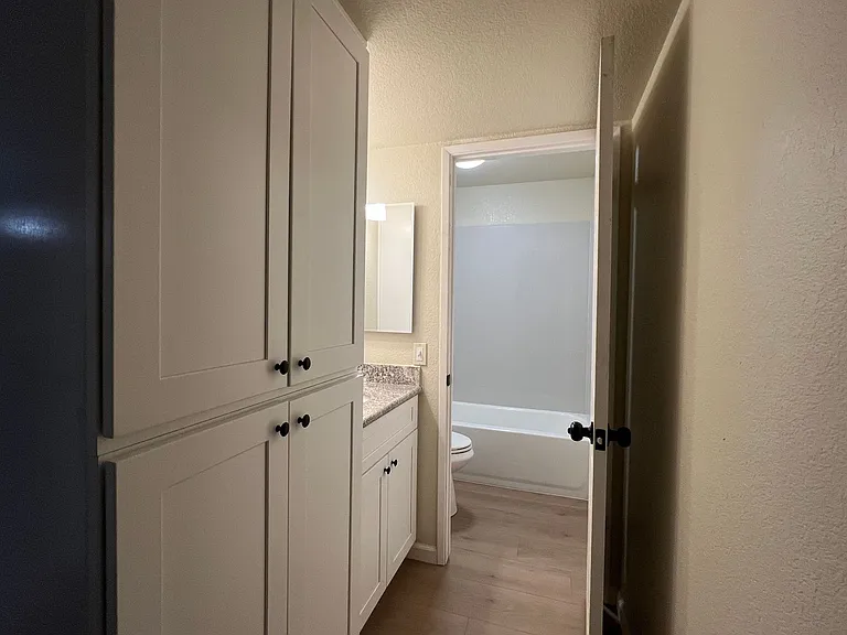 600 Del Verde Cir #2 — Photo 11