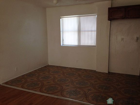 5th image of 151 W 109th Pl