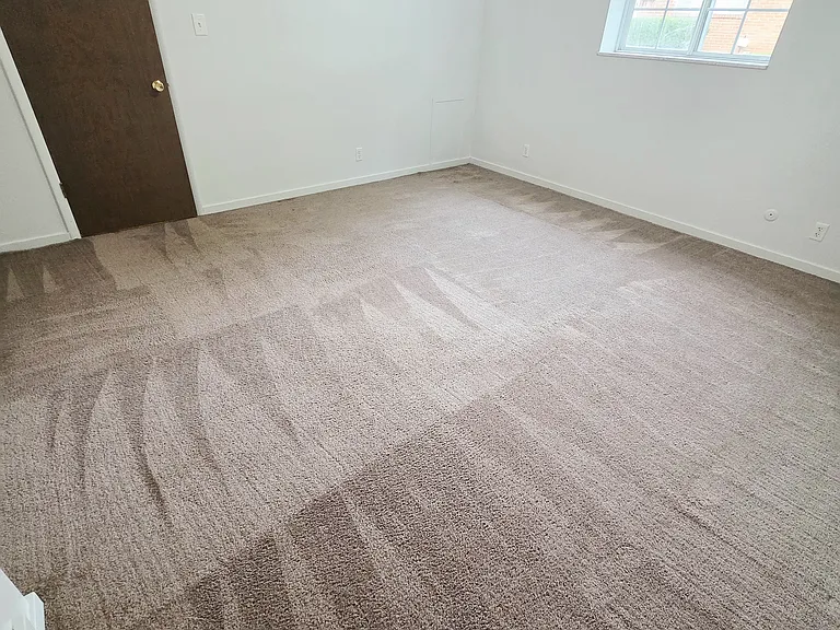 2201 Hollingsworth St #3C — Photo 8