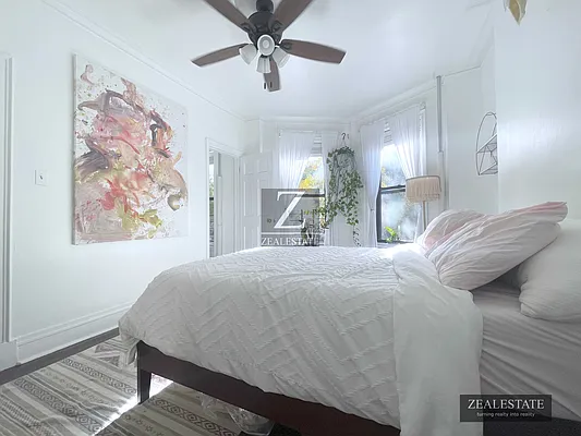 Rented by ZealEstate Group Inc | media 16