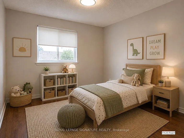 602 Gibney Cres — Photo 7