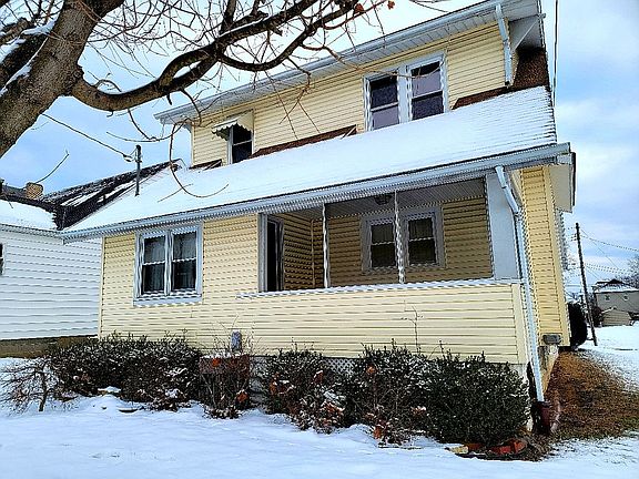2nd image of 3213 Bartlett St