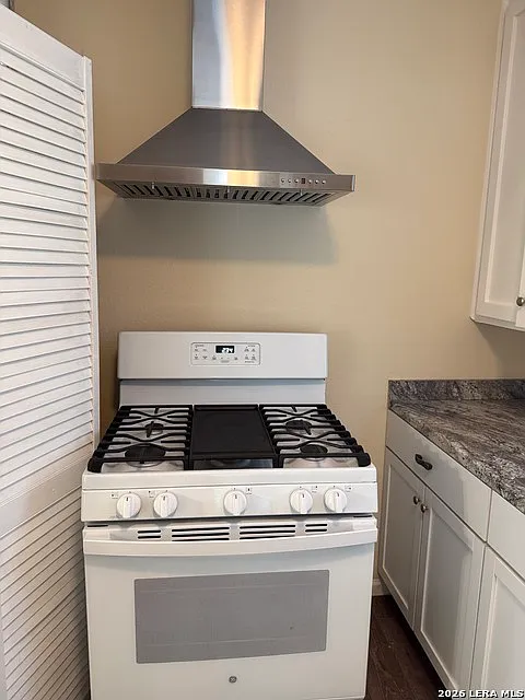 1 bed, 1.0 bath, 495 sqft, $875 — Photo 3