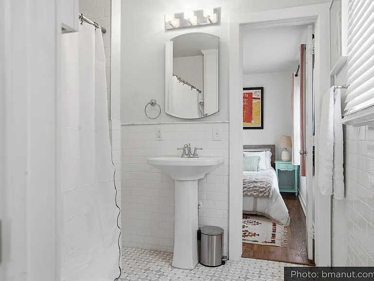 321 N Xenophon Ave — Photo 30