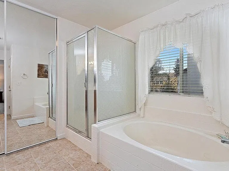 8717 Elfin Ct — Photo 17
