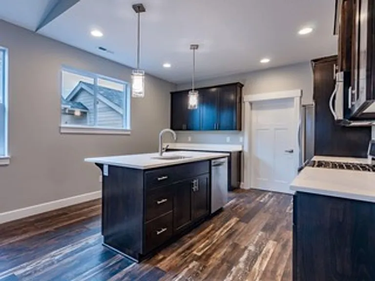 3530 NE Hembree St — Photo 5