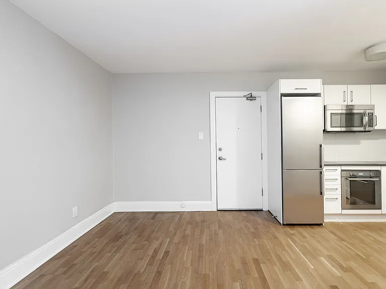 143 Arlington Ave — Photo 18
