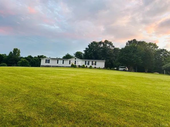 193 Tammy Dr, Madison Heights, VA 24572