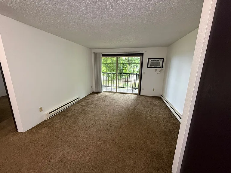 Aspen Meadows Apartments! — Photo 11