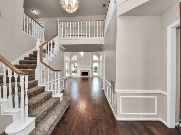 4622 Grand Cayman Dr, Sugar Land, TX 77479