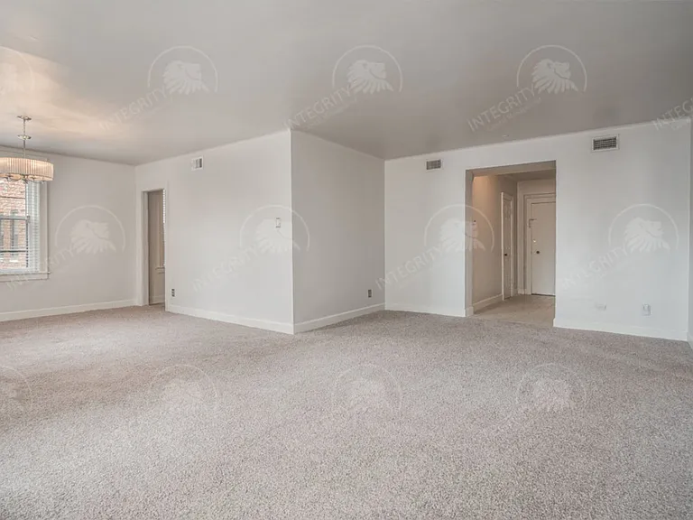 229 Ward Pkwy — Photo 10