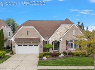 4145 Chatfield Ln, Troy, MI 48098
