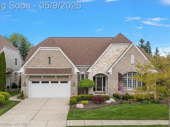 4145 Chatfield Ln, Troy, MI 48098